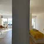 דירה Rosamar Sea View And Pool