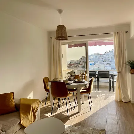 Rosamar Sea View And Pool Apartment